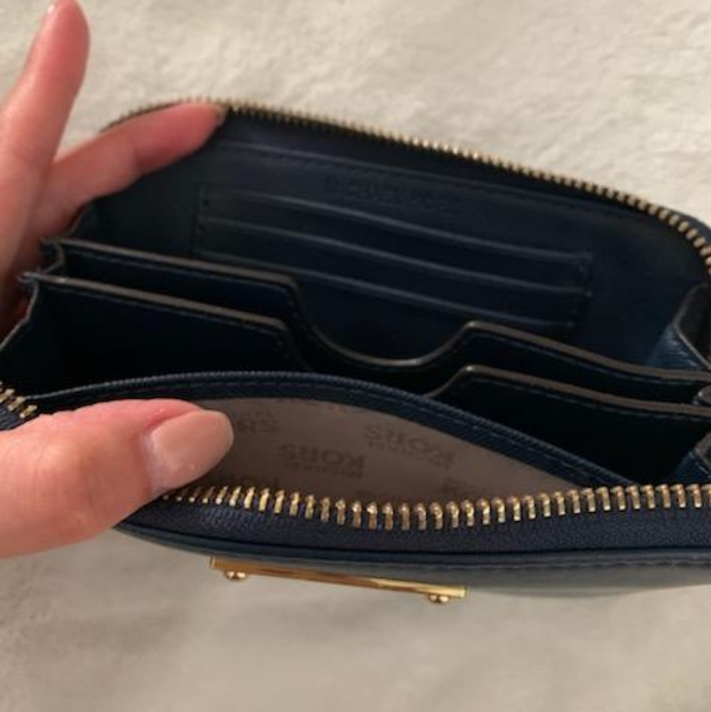 Michael Kors Wristlet - Picture 2 of 7